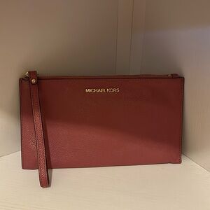 Micheal Kors Wristlet